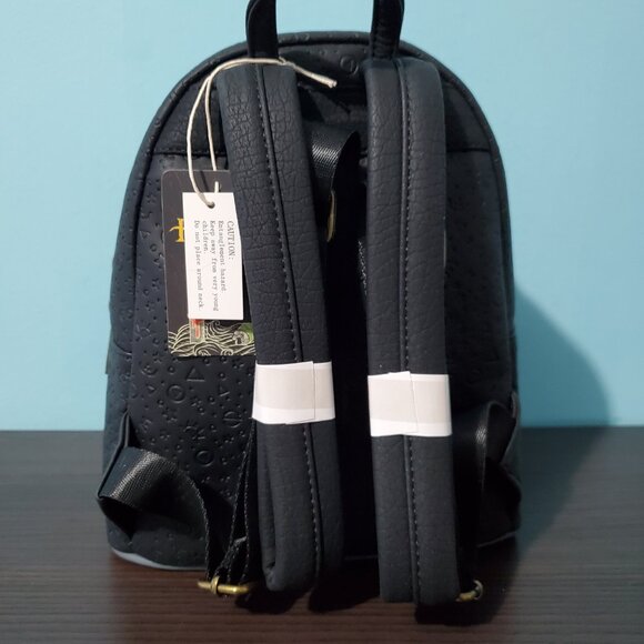 NWT Loungefly Hocus Pocus Chibi Mini Backpack - Picture 3 of 7